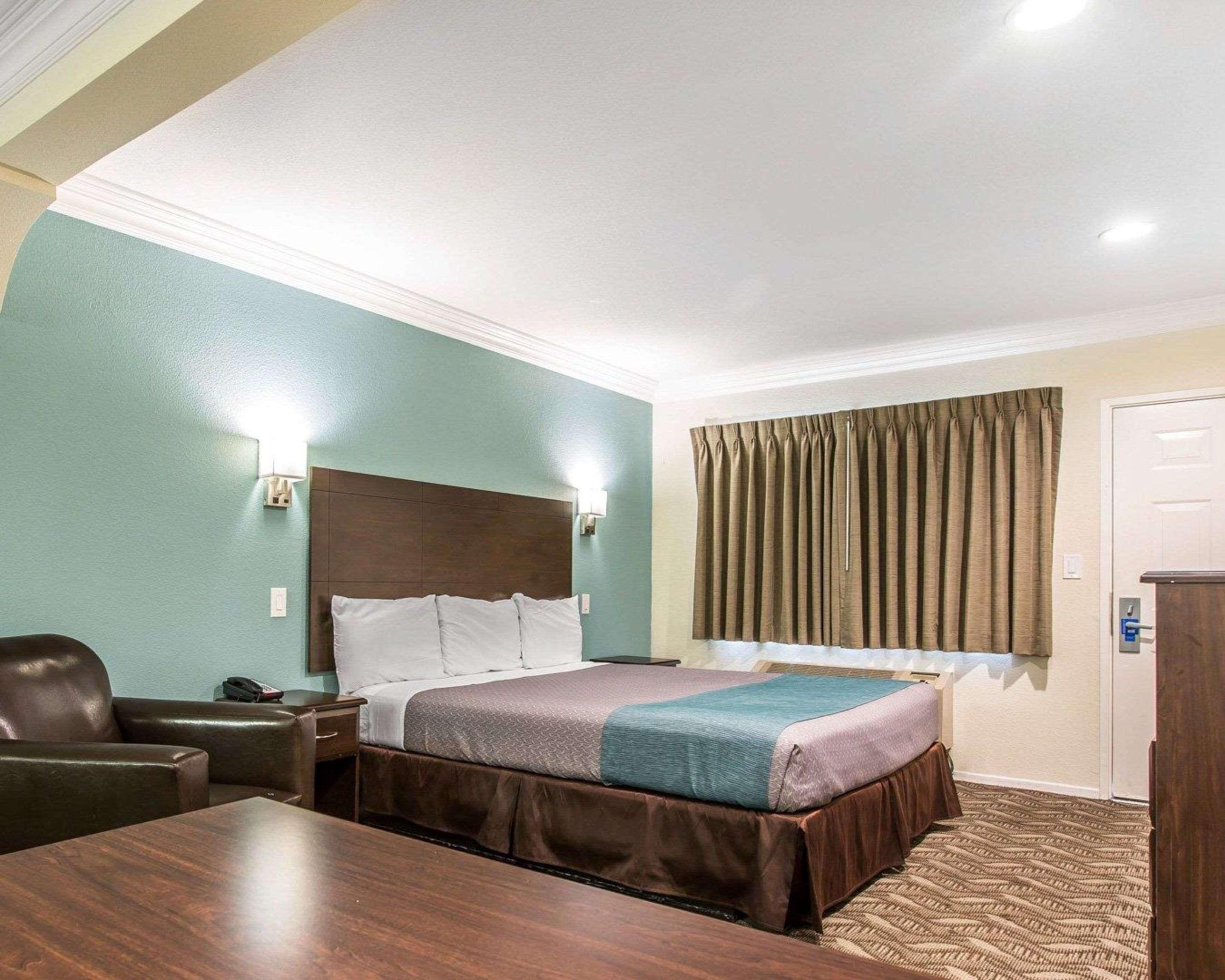 Rodeway Inn & Suites Inglewood Zewnętrze zdjęcie