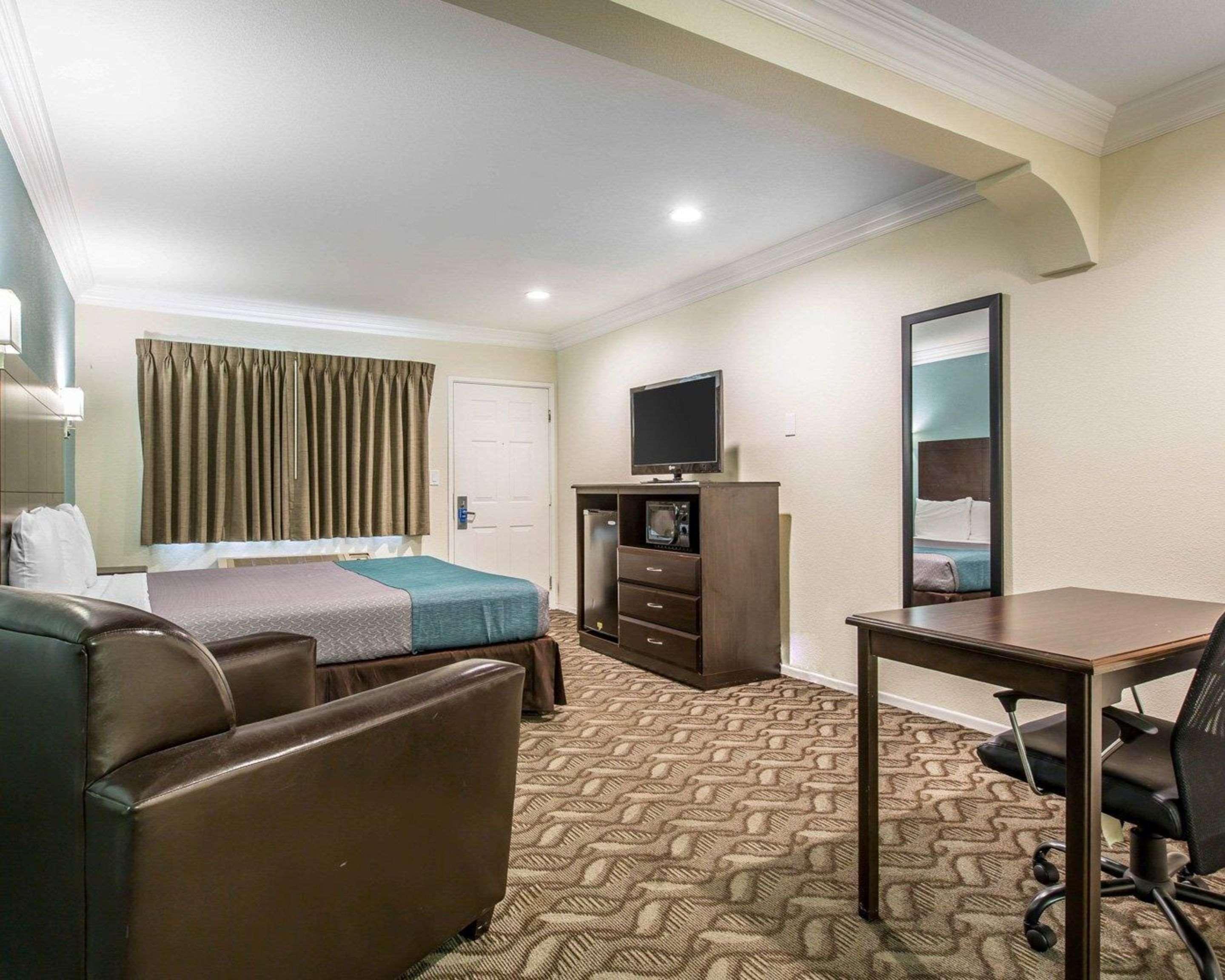 Rodeway Inn & Suites Inglewood Zewnętrze zdjęcie