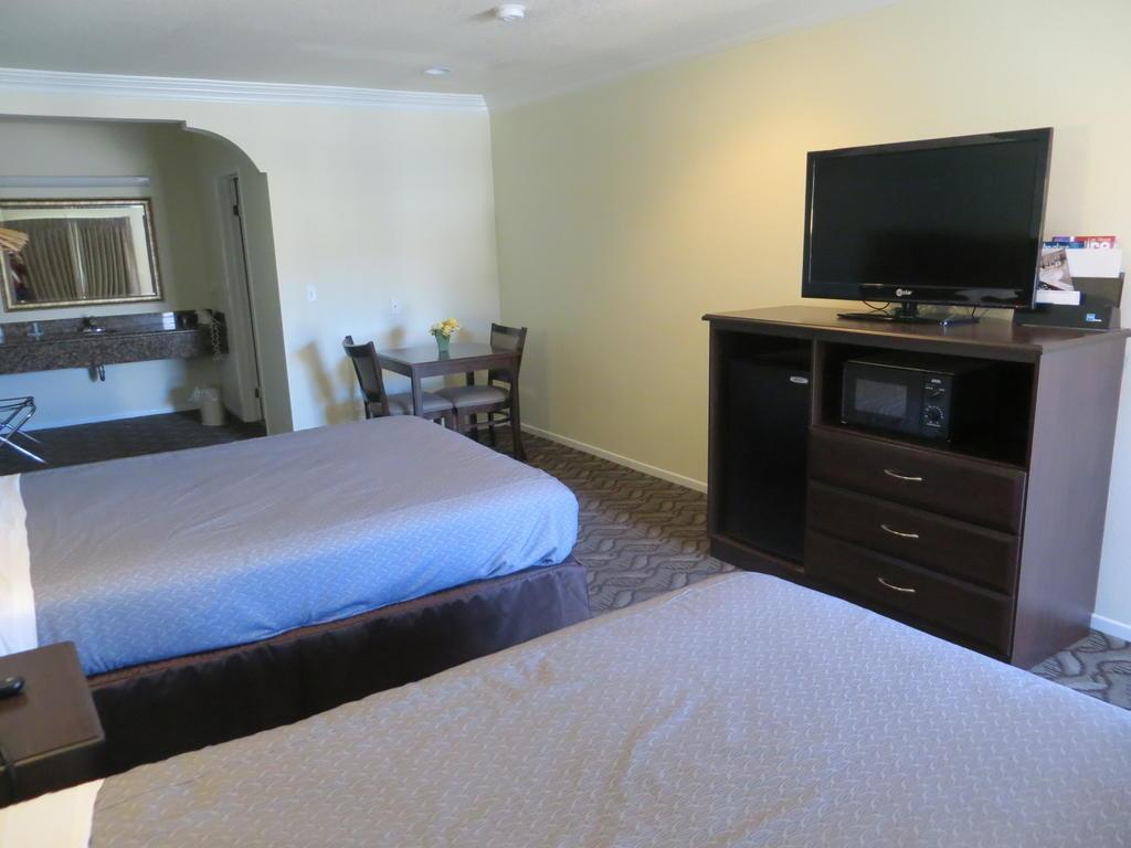 Rodeway Inn & Suites Inglewood Zewnętrze zdjęcie