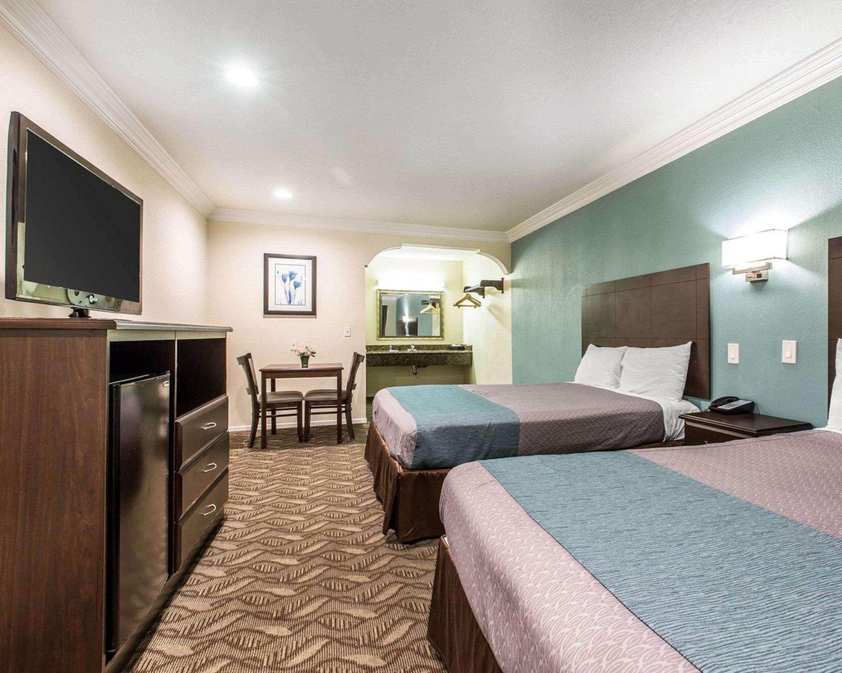 Rodeway Inn & Suites Inglewood Zewnętrze zdjęcie
