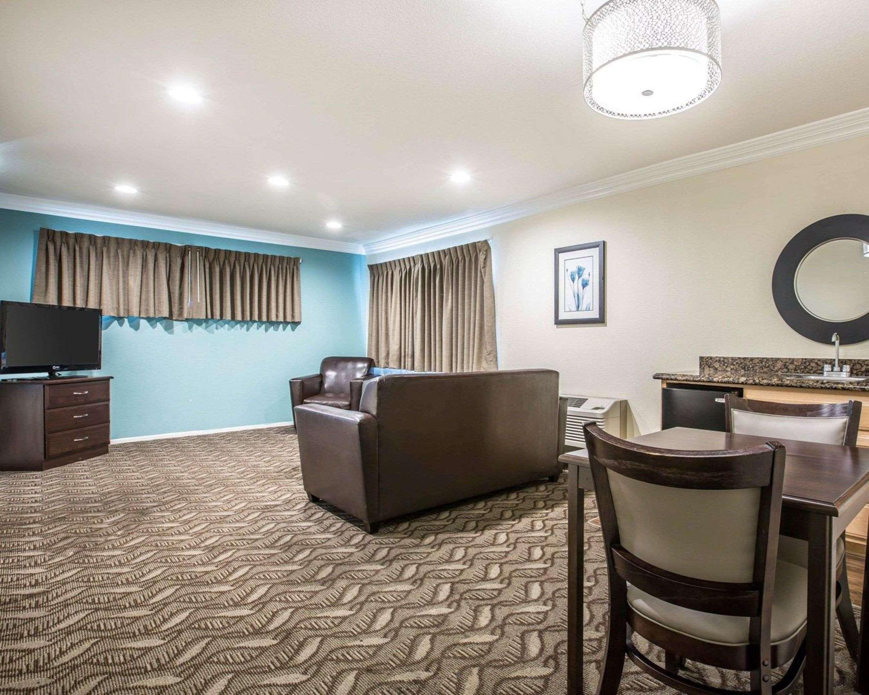 Rodeway Inn & Suites Inglewood Zewnętrze zdjęcie