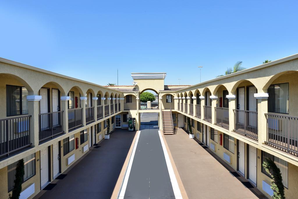 Rodeway Inn & Suites Inglewood Zewnętrze zdjęcie